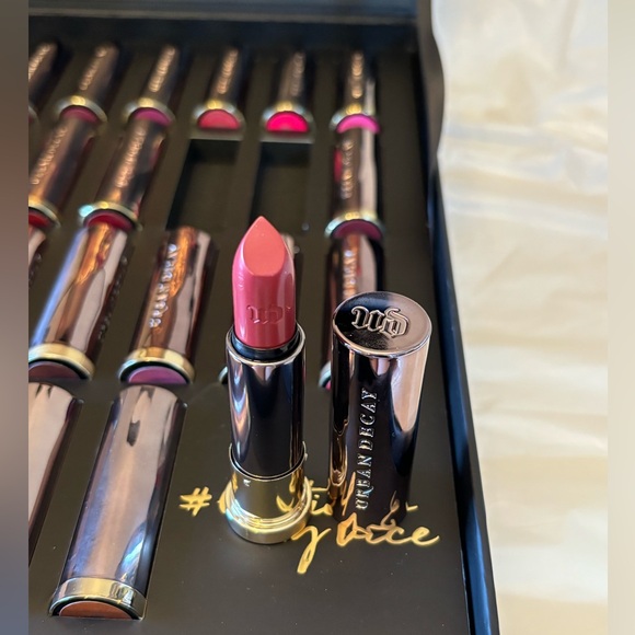Urban Decay Other - ✨New✨Urban Decay VICE Lipstick - Manic❗️Last One❗️
